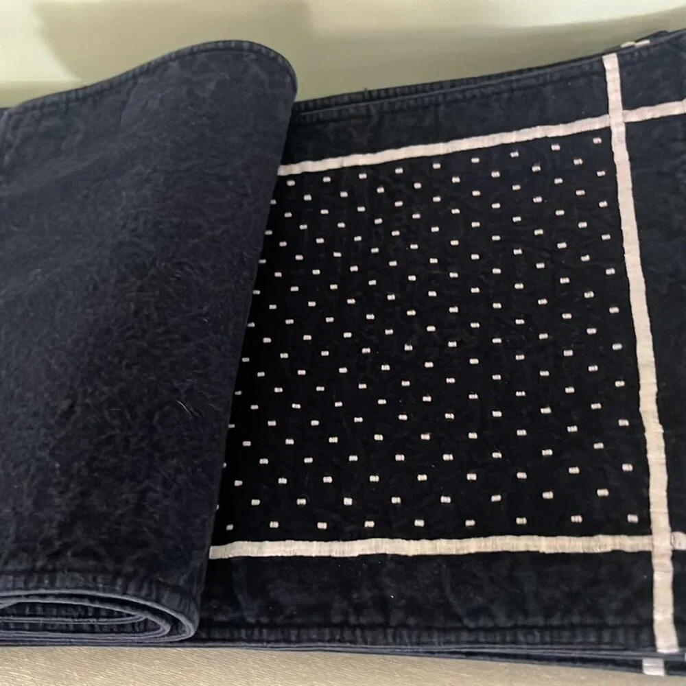 Blue Cloth Placemats White Embroidery Accents  SET OF 12!!!!   17.75 X 12   Farm